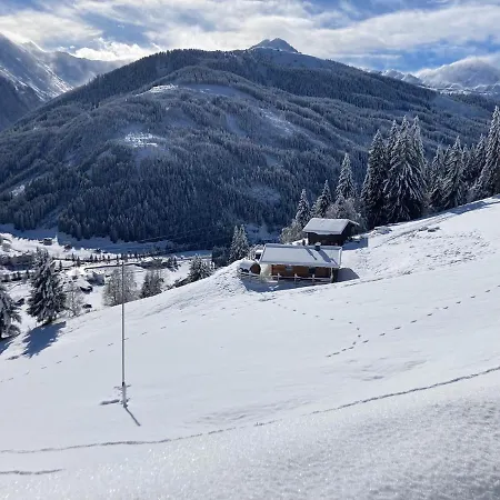 Grubi's Chalet Alm Σαλέ *